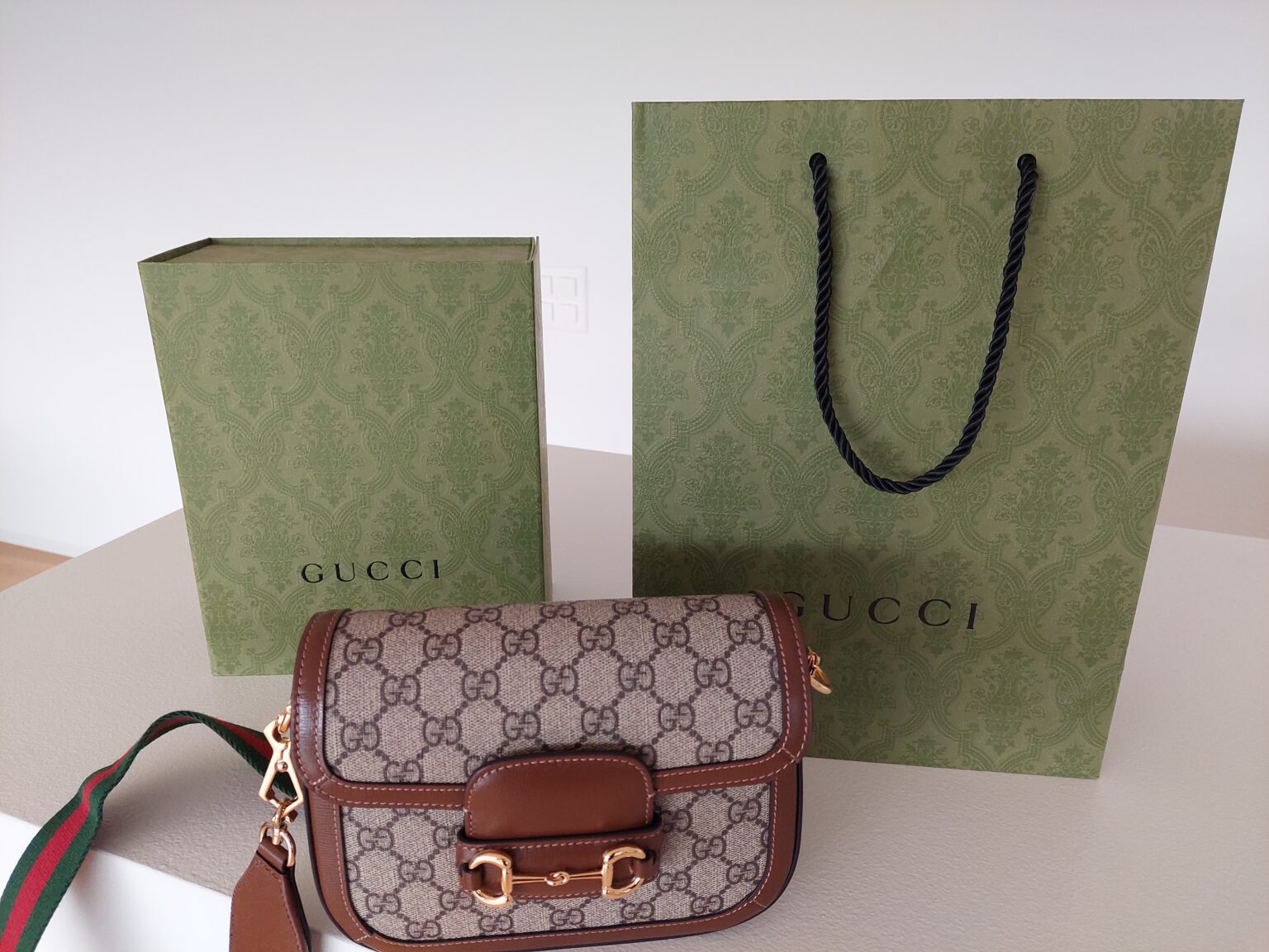 Gucci Horsebit 1955 Mini Bag Review: A Timeless Icon Reimagined for ...